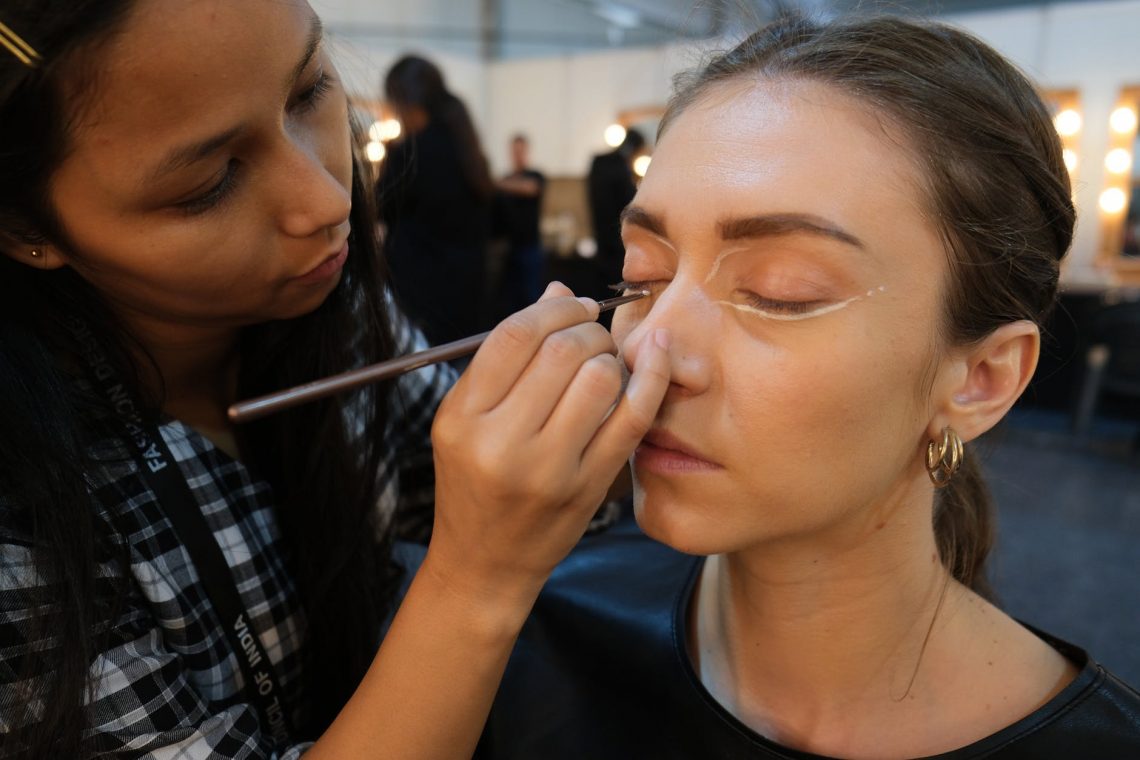 eye make up