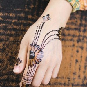 heart mehandi design