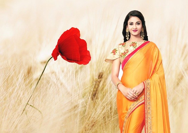 wear saree