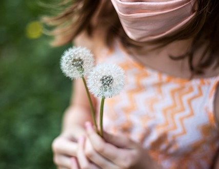 masks easily from Jeans