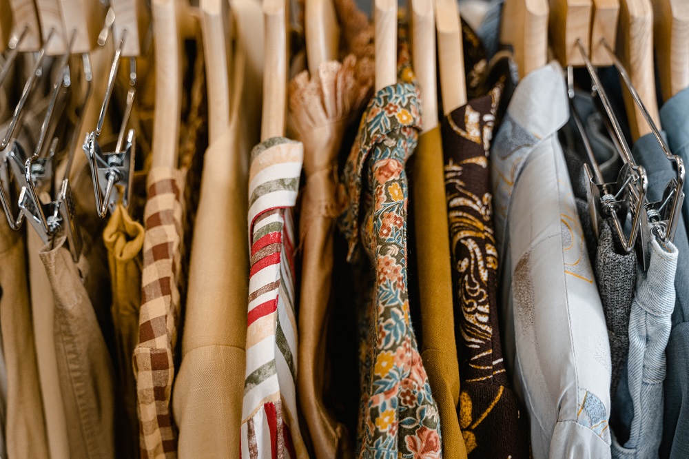 store clothes efficiently